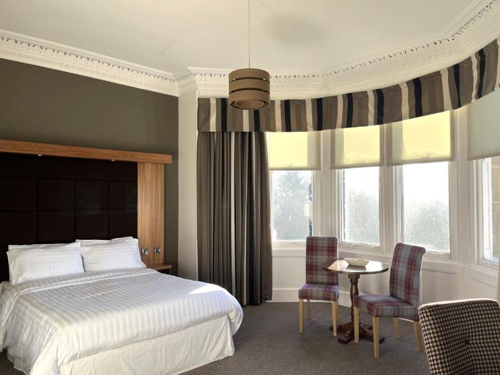 The Strathearn Hotel Dysart Экстерьер фото