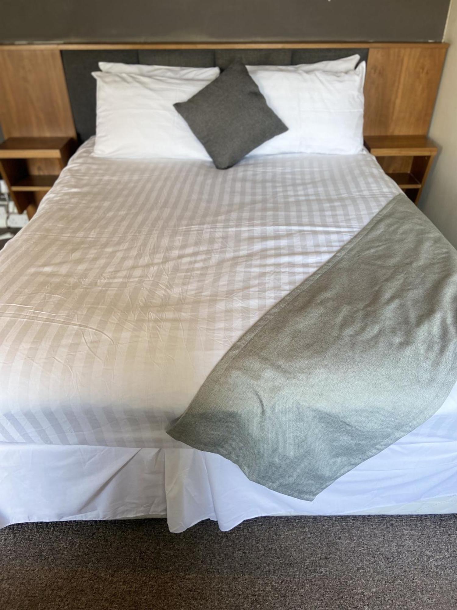 The Strathearn Hotel Dysart Экстерьер фото